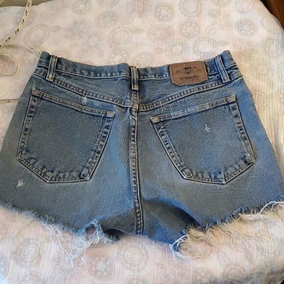 Wrangler  upcycled cut offs - Picture 2 of 5